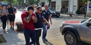 Yasadışı şans oyunlarından aranan zanlı, plakası sahte lüks bir araçla yakalandı