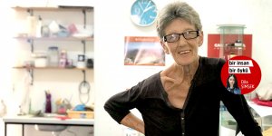 Emekliliğini, sokak hayvanlarına yardımla geçiriyor