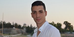 “Burada futbol oynayabileceğim bir saha yok”