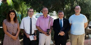 Türk Bankası selvi ağacı hediye etti