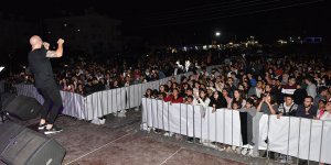 Sahne Kıbrıslı Türk sanatçılarındı