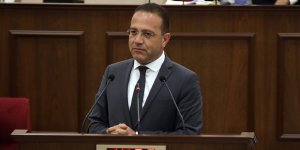 "Mağusa Belediyesi teslim bayrağını çekti"