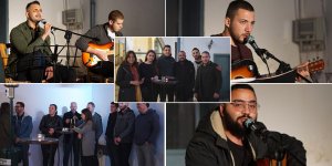 Gençler, mülteci çocukların eğitimi için dayanışma konseri düzenledi