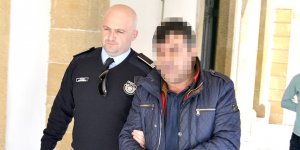 ‘Çalıştığı restoranda ne varsa götürdü’