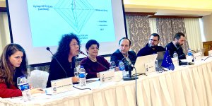 “İç, dış, özel borç stoku artıyor”