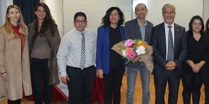 UKÜ’de şiir ve resim sanatı irdelendi