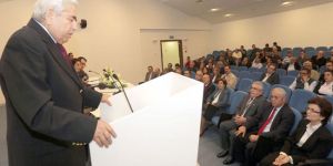 ÖZKER ÖZGÜR PANELLE ANILDI