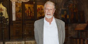 Bellapaislı barışsever sanatçı Andreas Charalambous
