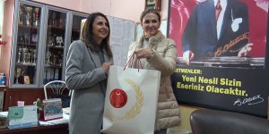 Meclis'ten çocuklara çanta armağanı