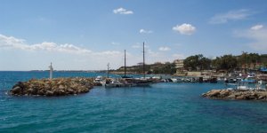 İskele'de gezinti teknesi battı