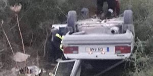 Takla atarak durabildi