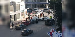 Kalp krizi geçirdi… 6 araç birbirine girdi