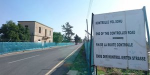 Liseli gençlere barikatta askerlik engeli