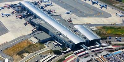  İsrail uçağı Larnaka'ya acil iniş yaptı