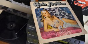 Plaklarda Ajda Pekkan