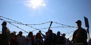 'Karpaz’daki Kıbrıslı Rumlara “ikamet” engeli'