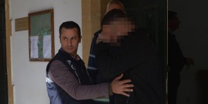 Bir eve iki kez girdi, yakayı ele verdi