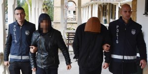 Askeri yasak bölgede yakalandılar