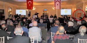 'Resmi' temaslarda UBP bayrağı