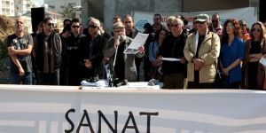 Tiyatro Gününde sanatçıların isyanı