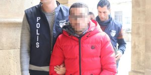 Arkadaşının burnunu kırdı!