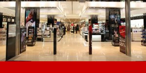 Güneyde Debenhams kapanıyor