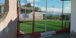 Gönyeli'de halı saha mühürlendi