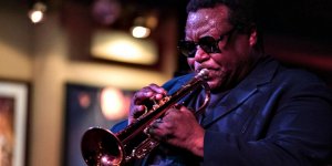 Caz efsanesi Wallace Roney Covid-19'dan hayatını kaybetti