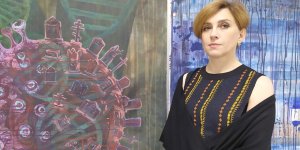 Covid 19 ile mücadeleyi tuvale resmetti