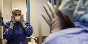 Kıbrıs’ın güneyi Covid-19’da “dönüm noktasında”