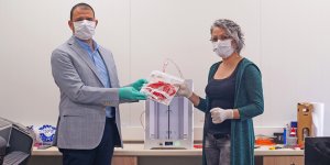 ARUCAD’den Girne Belediyesi’ne yüz koruyucu siperlikler