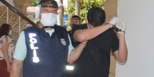 Araba hırsızına 8 ay