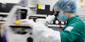 "Aşı yakın zamanda bulunmayacak"