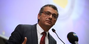 Erhürman'dan 'karantinasız giriş' açıklaması