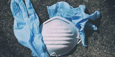 Denizleri şimdi de maske ve eldivenlerle kirletiyoruz