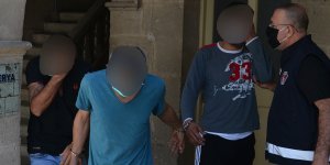 Evde uyuşturucu ile bulunan zanlılara 3 gün tutukluluk