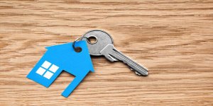 “Kıbrıs Bankası”nın en pahalı evi satıldı