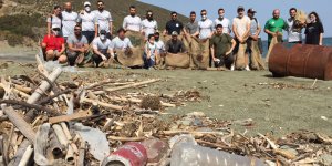 Gönüllüler Yeşilırmak sahilini temizledi…