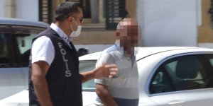 Kardeşini bıçakla yaraladı