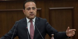 “Ülke demokrasisi hafife alınmamalı”