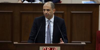 Özersay: Yurt dışında yaşayanlara oy hakkı sağlanmalı