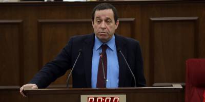 Denktaş meclise veda etti