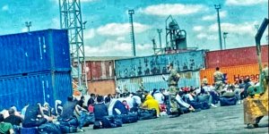 Mağusa Limanı’nda yüzlerce asker saatlerce bekledi