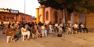 “Demokrasinin Sesi” paneli düzenlendi