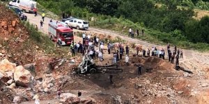 Sakarya'da bu kez havai fişek taşıyan araçta patlama