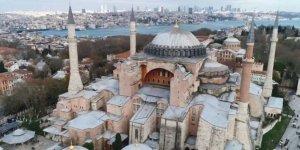 Aya Sofya'nın ibadete açılması güneyde de gündem oldu