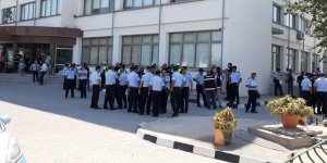 Müteahhitler eylemi 2 yerde devam ediyor