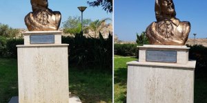 William Shakespeare büstü yeniden Othello Parkı’nda