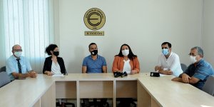 Öğretmenlerden 100 bin TL bağış