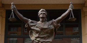 Siyasette adalet, adalette de siyaset(sizlik) üzerine…